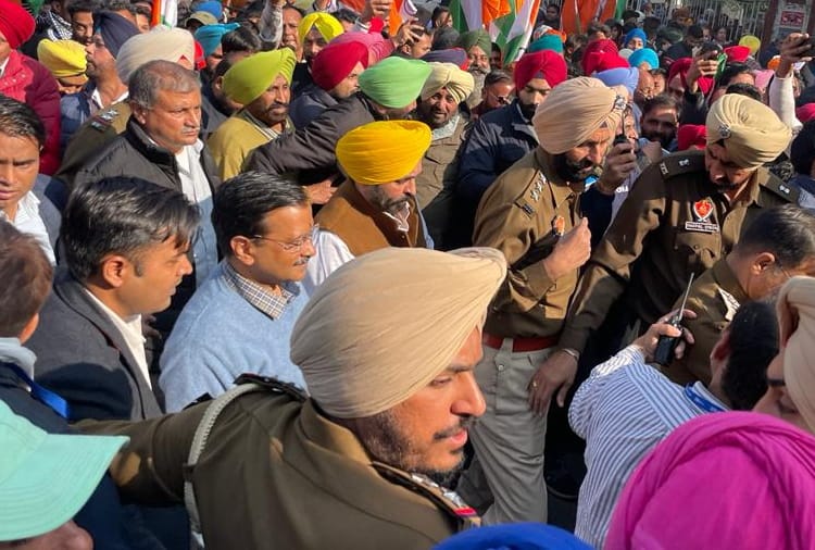 Shanti March By Aam Aadmi Party in Patiala