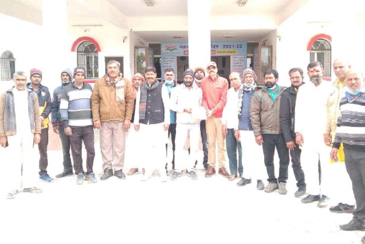 Sehore News: Sarpanch candidate in protest against re-charging the princes, said- administrative officers should be made the chief rulers of village panchayats