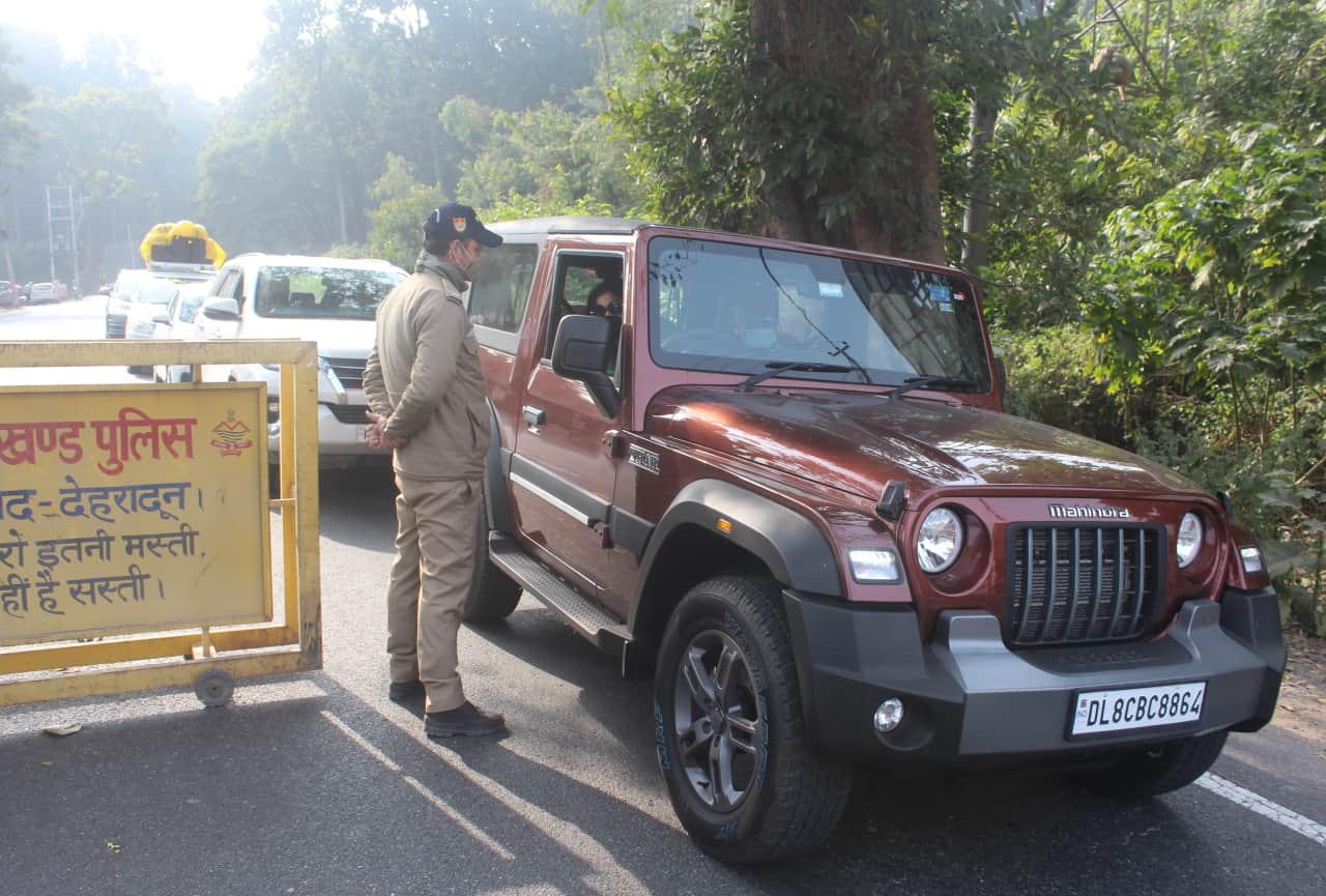 New Year Celebration: Mussoorie 80 percent hotel booked, tourists flock to Auli and Dhanaulti, see photos
