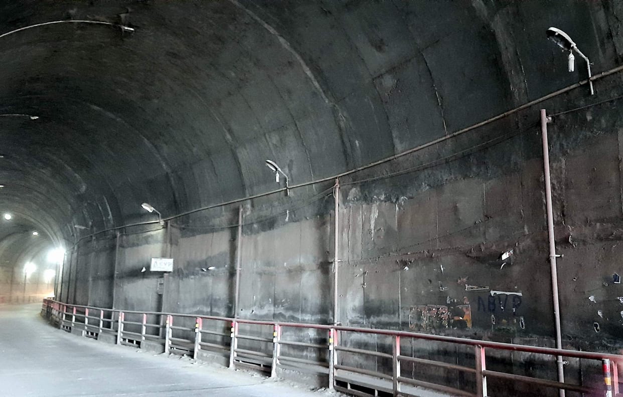 Tambakkhani tunnel getting dilapidated due to lack of maintenance