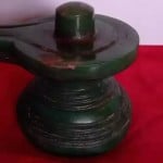 पन्ने से बना शिव लिंग