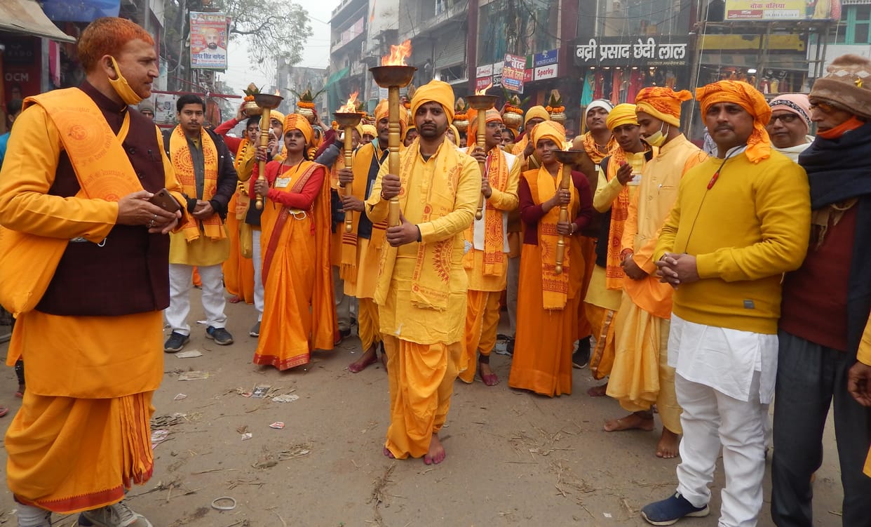 Kalash Yatra taken out with drums, drums