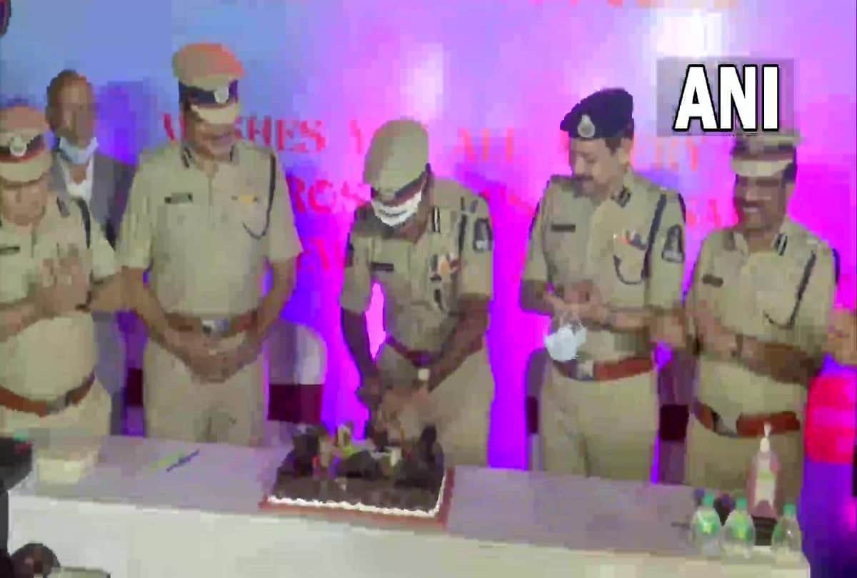 New Year 2022:  New year being welcomed in the country and the world with joy amid omicron alert