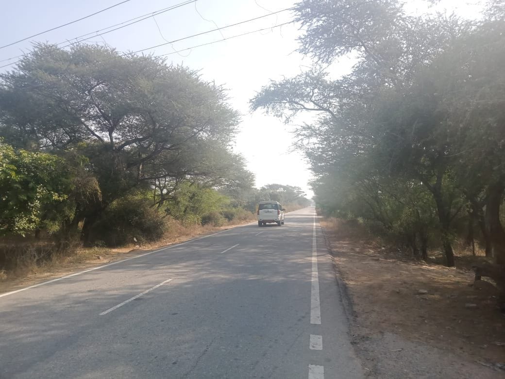 Car-riding youth robbed the youth returning home by giving a lift