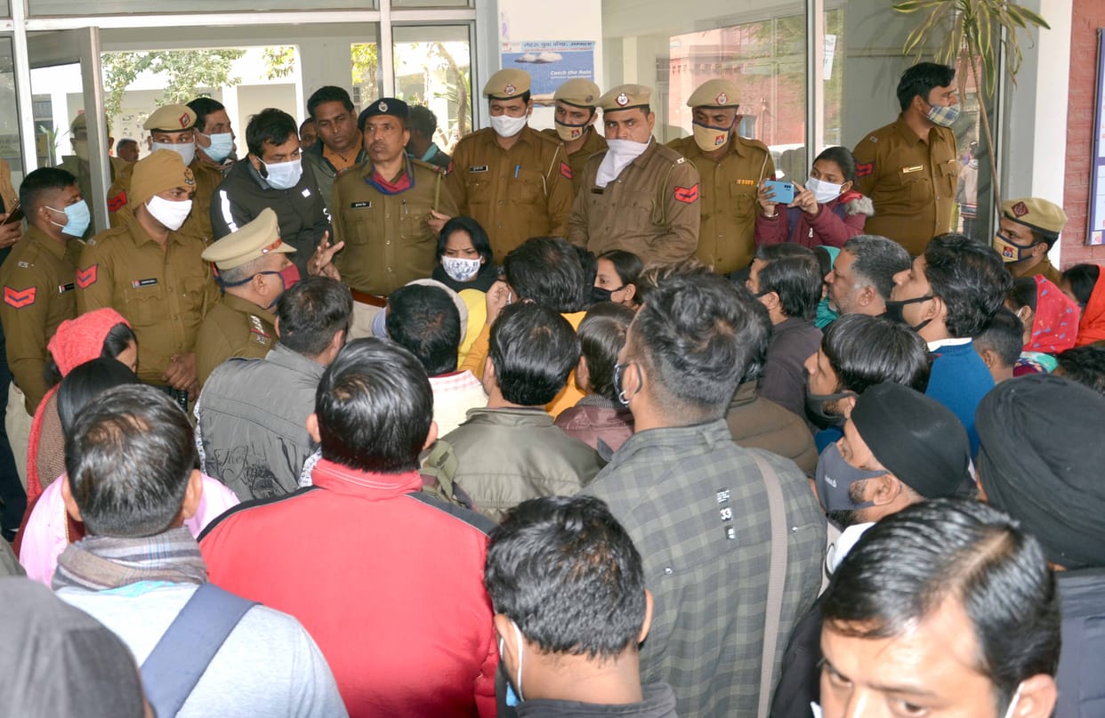 Administration took the responsibility of admission, parents' fury continues