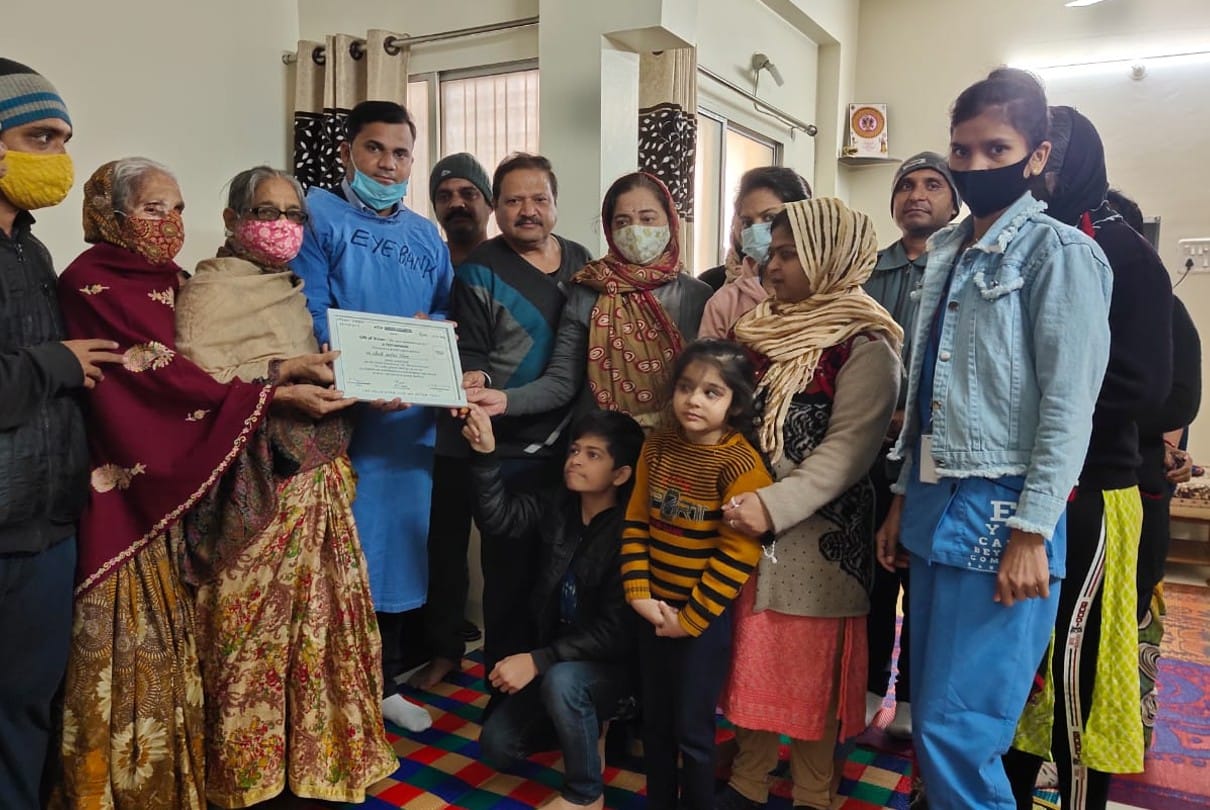 Indore: Eyes of three-year-old innocent will brighten the life of others, died due to heart failure, relatives donated eyes