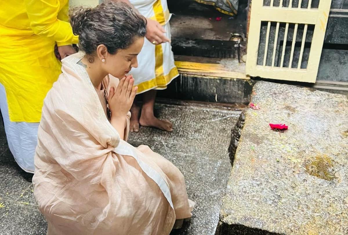 New Year 2022 Kangana Ranaut Look in Tirupati balaji mandir Photos Viral