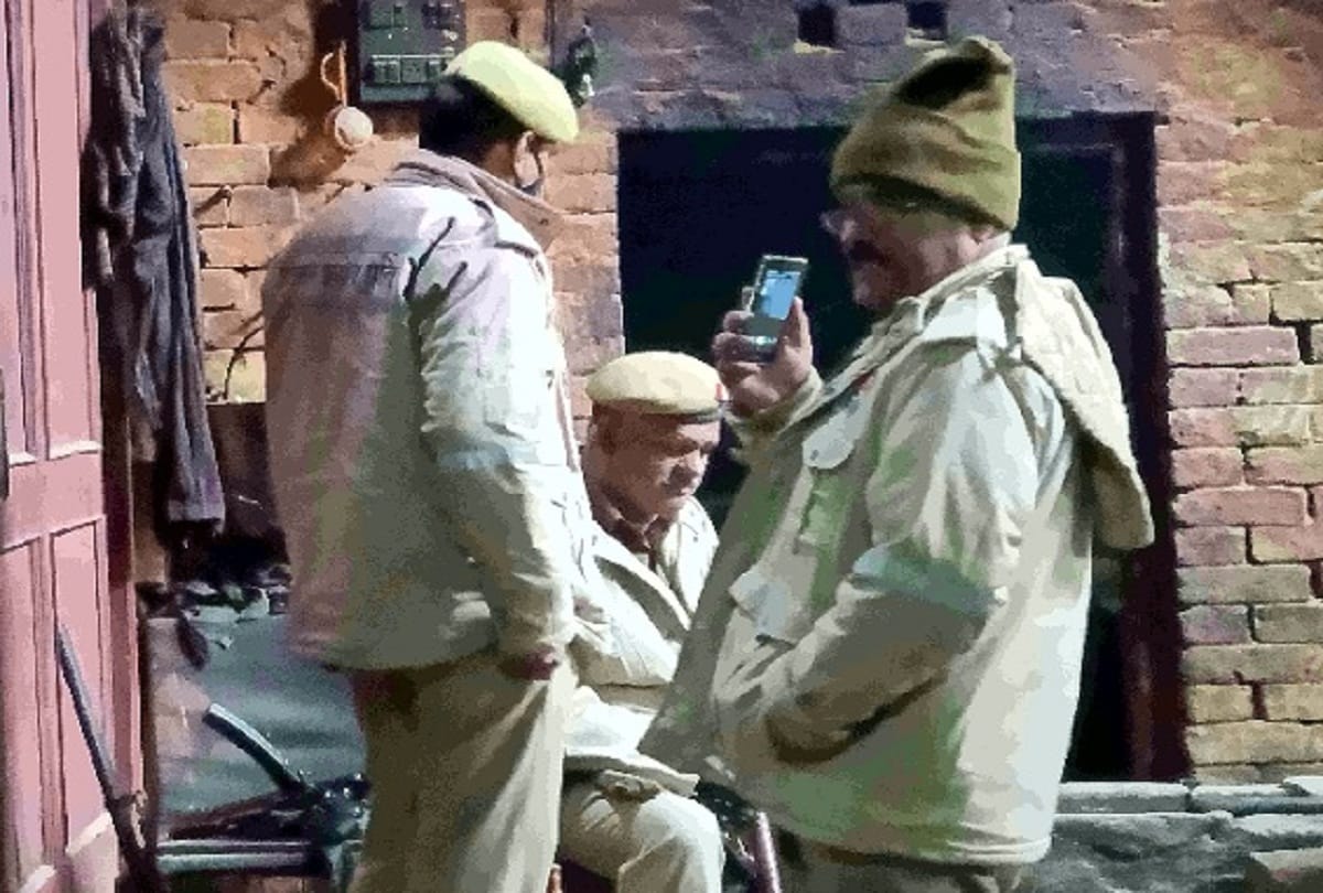 Kannauj IT Raid Malik and Mohsin Shamama business to Arab countries see photos