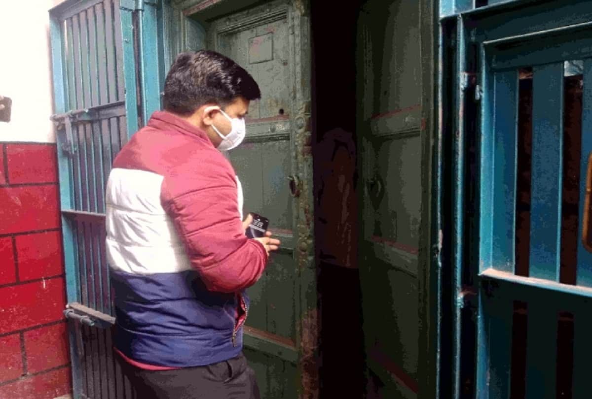 Kannauj IT Raid Malik and Mohsin Shamama business to Arab countries see photos