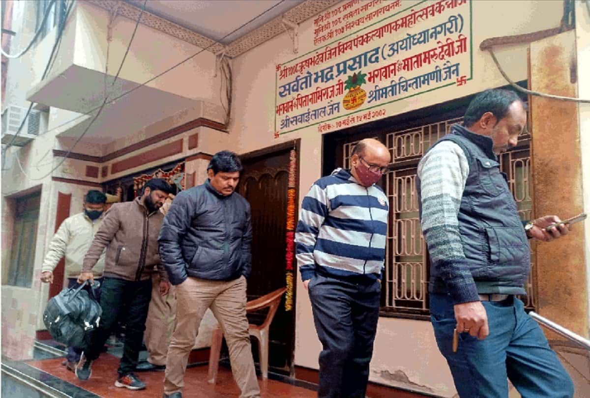 Kannauj IT Raid Samajwadi Perfume Businessman Pushparaj Jain IT raids on the premises of SP MLC Pushpraj Jain Pumpi spread fragrance business in 30 countries