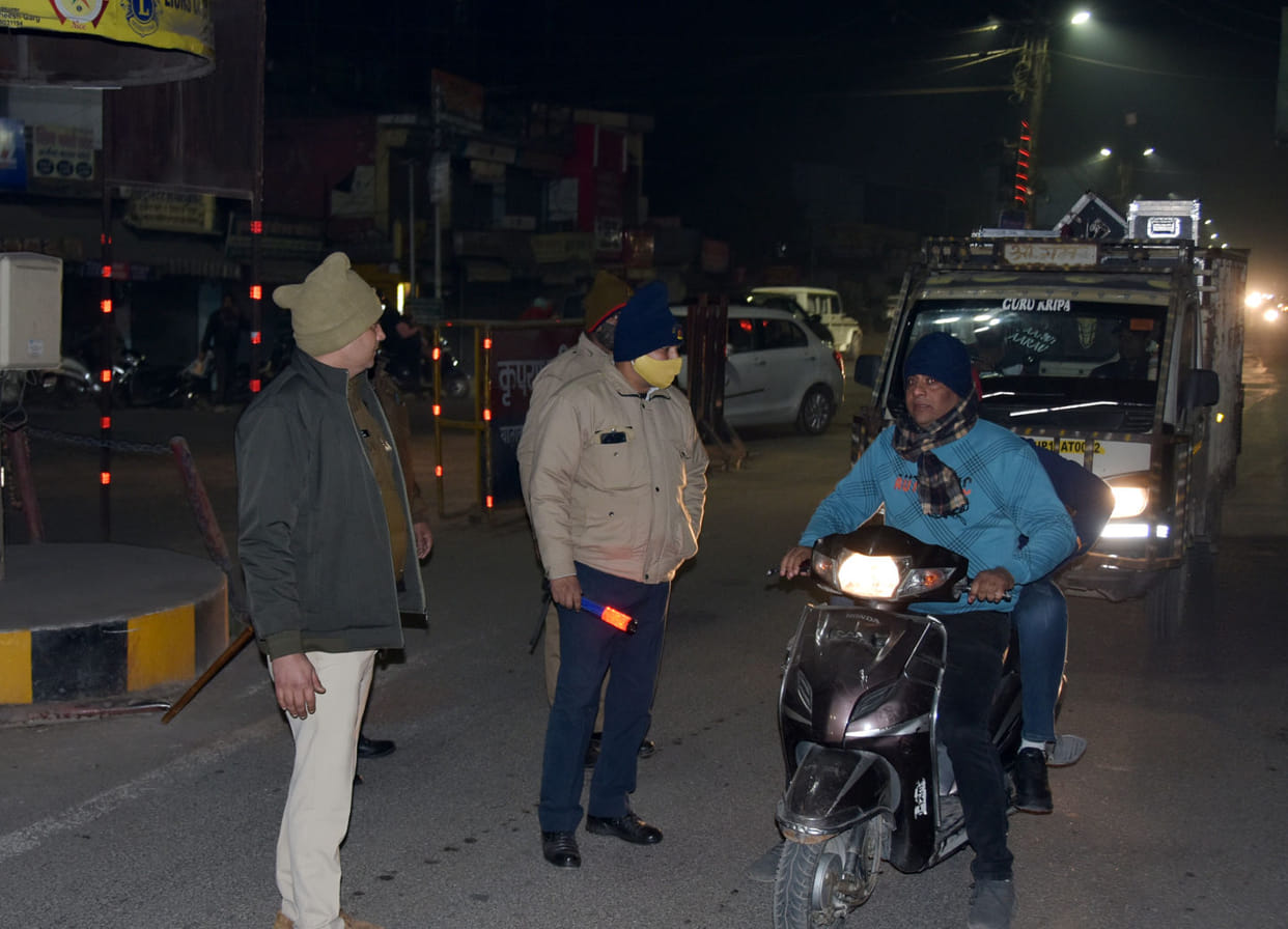 Police guarded night curfew was followed