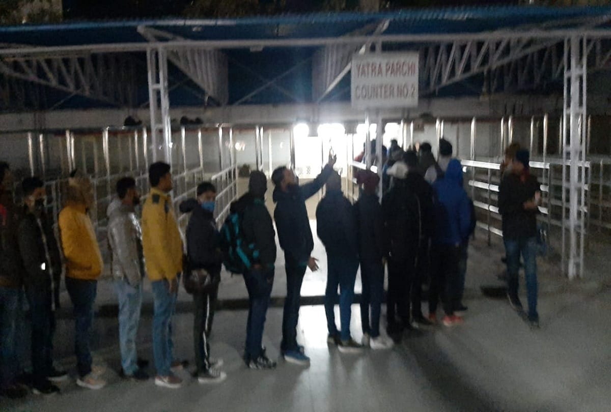 Vaishno Devi Incident: People fell on the ground after screaming, the crowd kept moving forward while trampling, you also know the words of the injured
