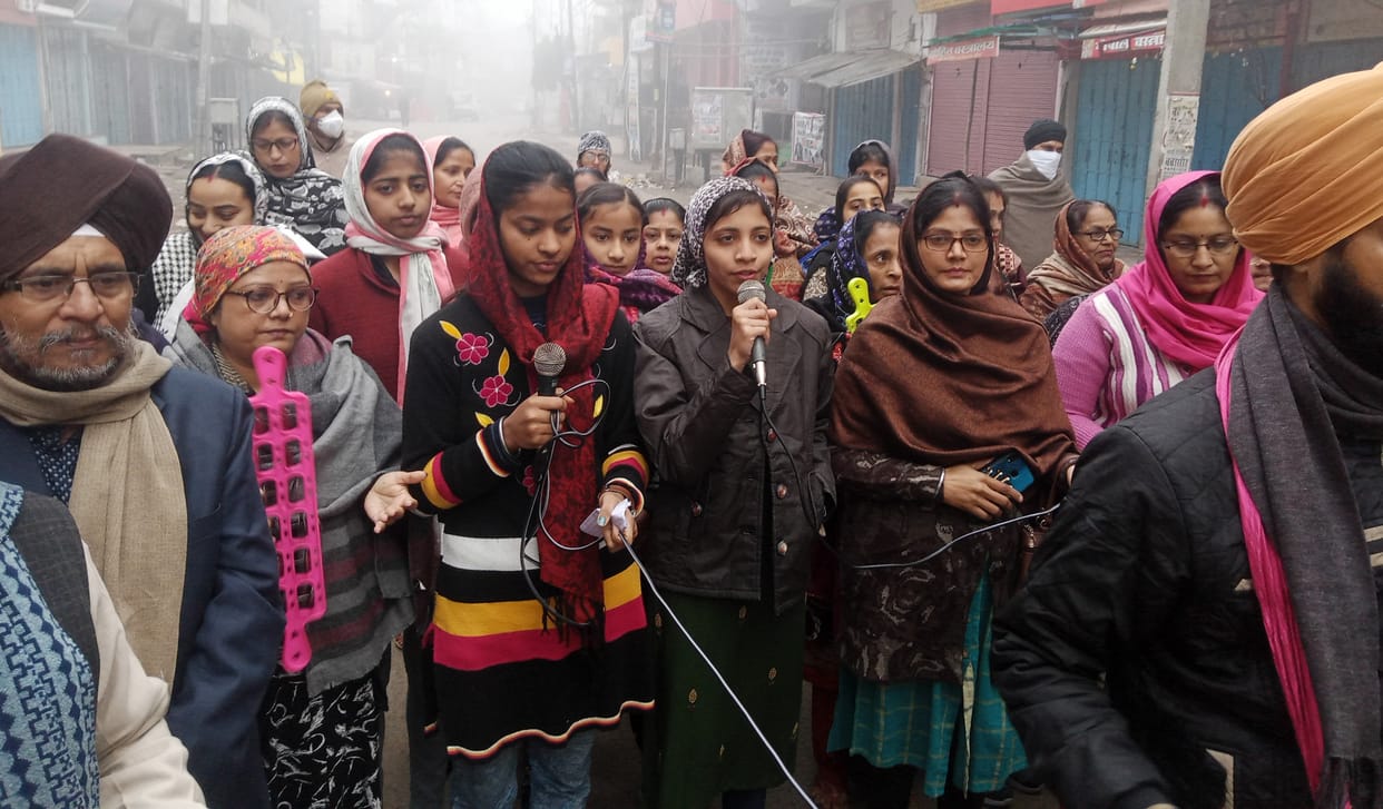 People of Sikh community took out Prabhat Pheri