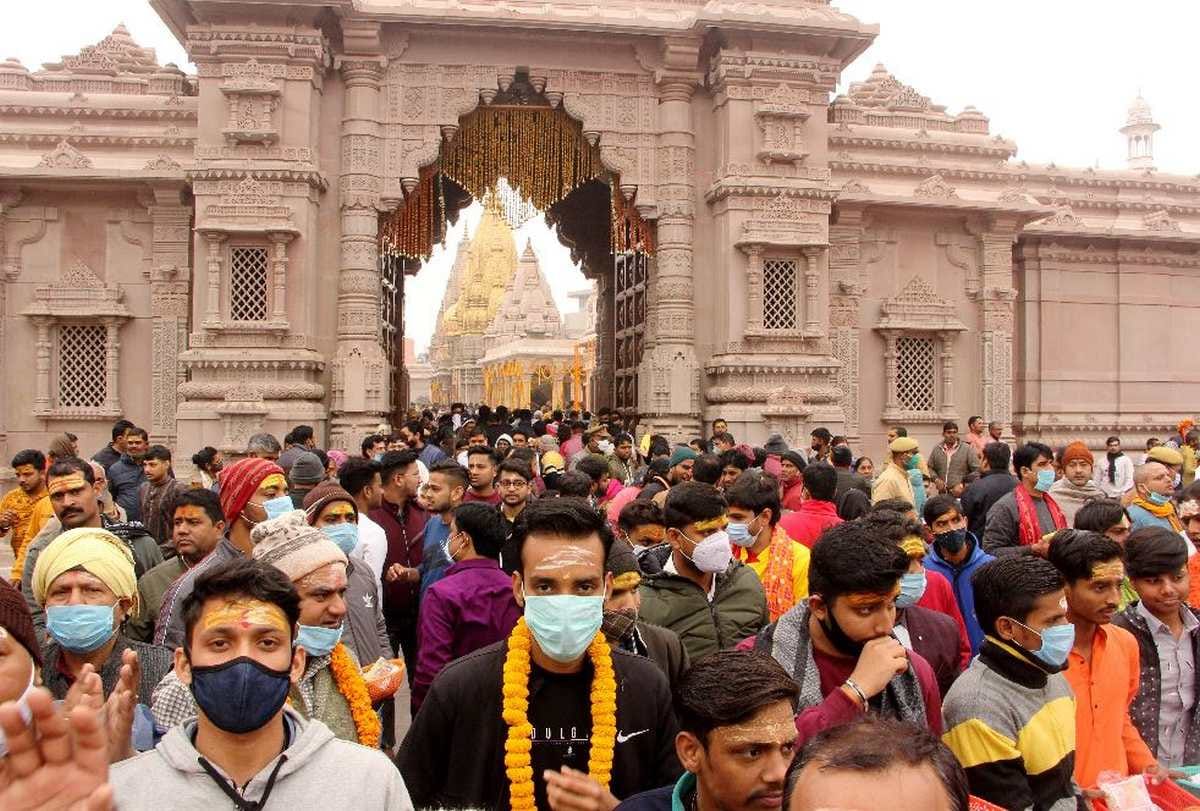 New Year 2023 Celebration in varanasi hotels and cruises Booking almost full kashi vishwanath dham