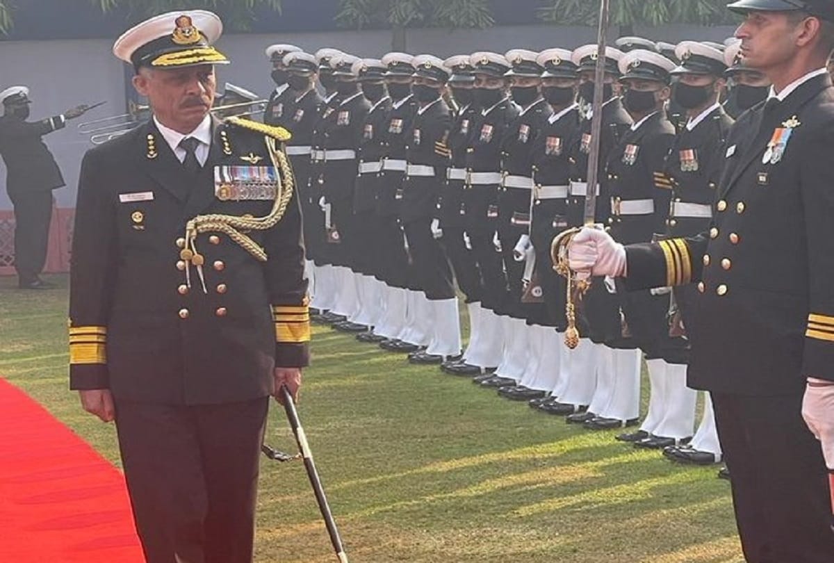 Virender Singh Pathania received Guard of Honour on taking over as the Director General of Coast Guard