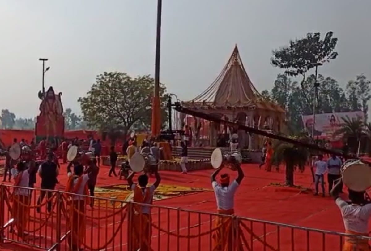 Akhilesh Yadav vijay rath yatra in Lucknow.
