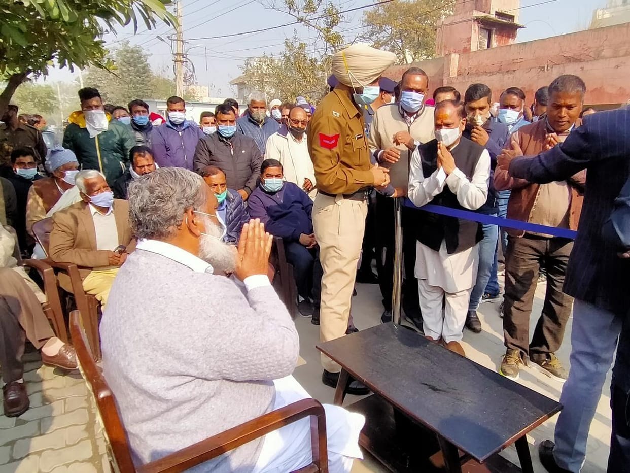 Home Minister listened to people's problems in Janata Darbar