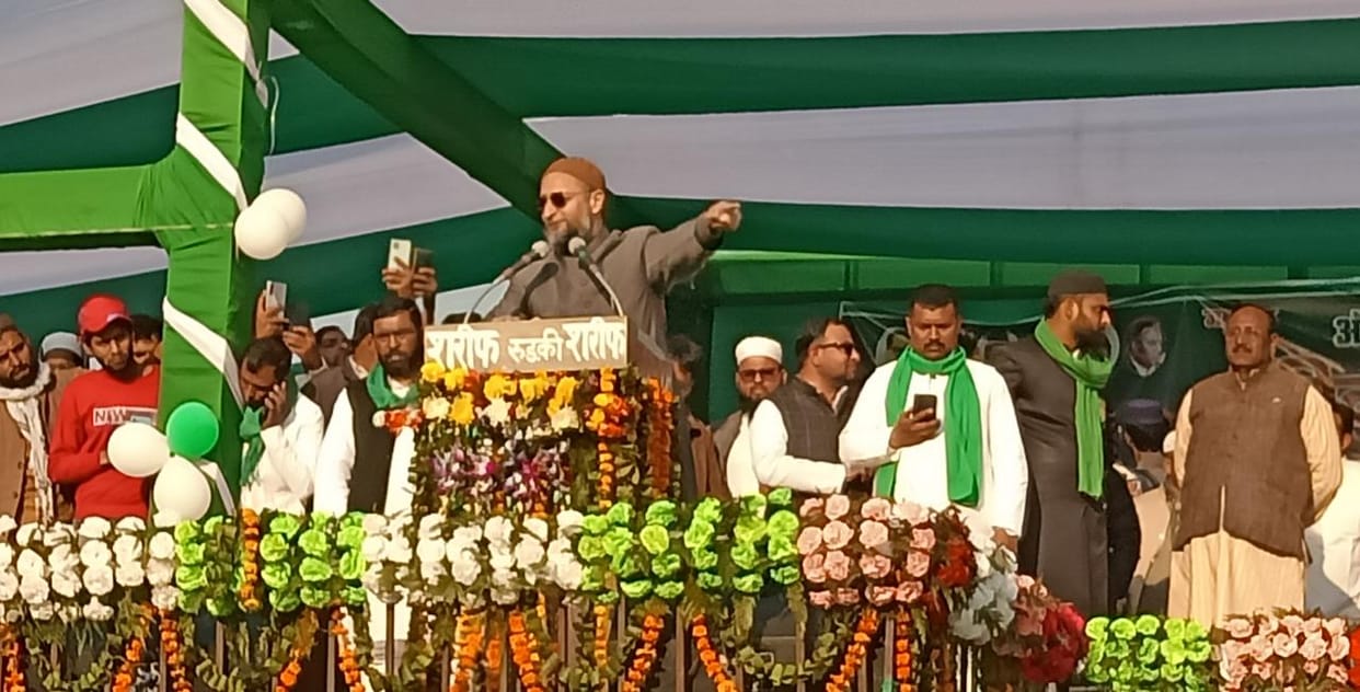 BJP talks of fanaticism: Owaisi