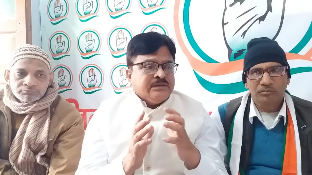 Government should return the money earned by the blood and sweat of the poor: Dr. Janak Kushwaha