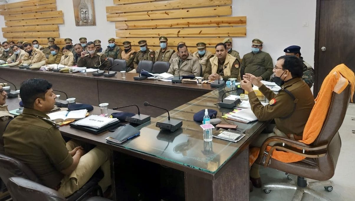 Taught the policemen to maintain peace and order