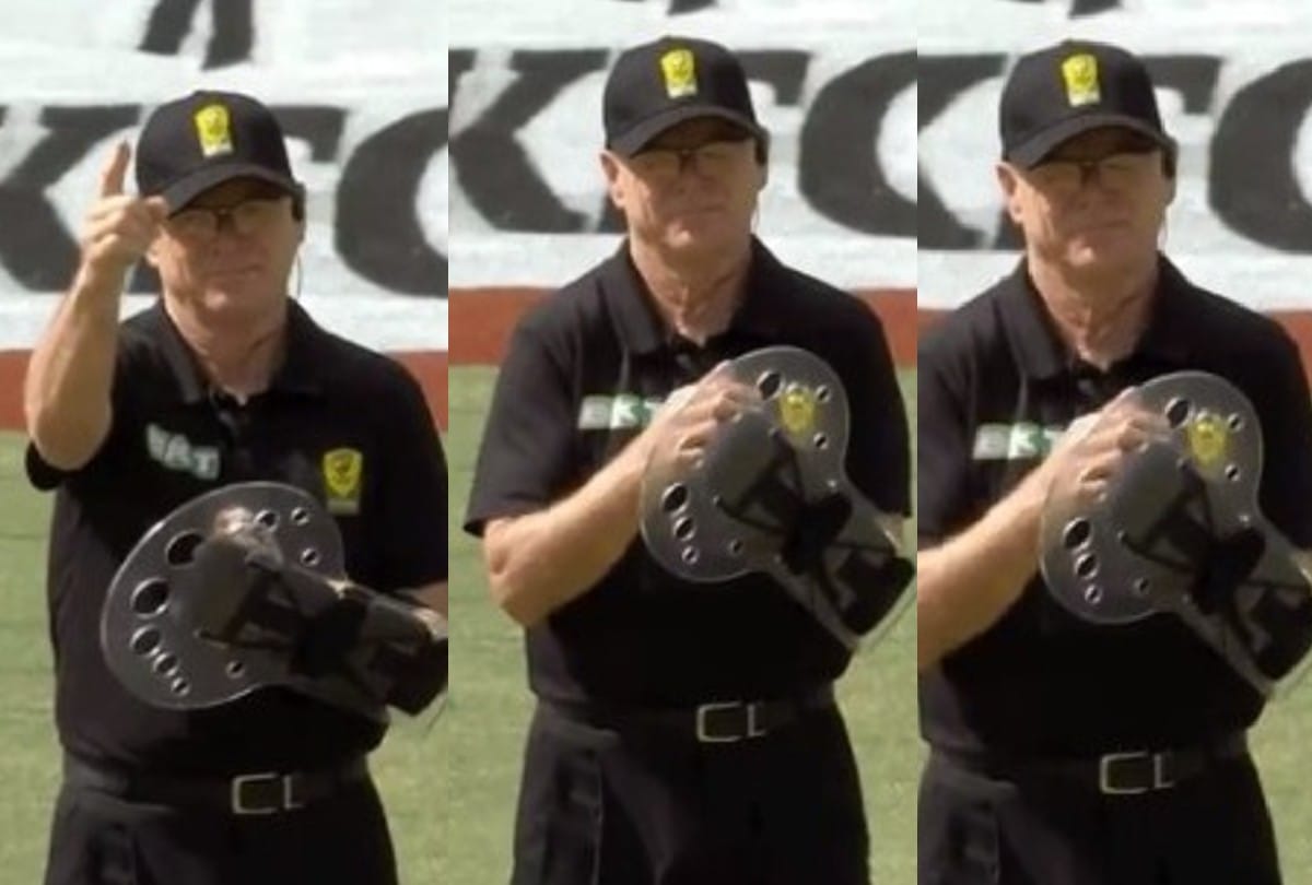 BBL 11 Umpire Gives Batter Out Then Changes Decision Bizarre Scenes Big Bash League watch video