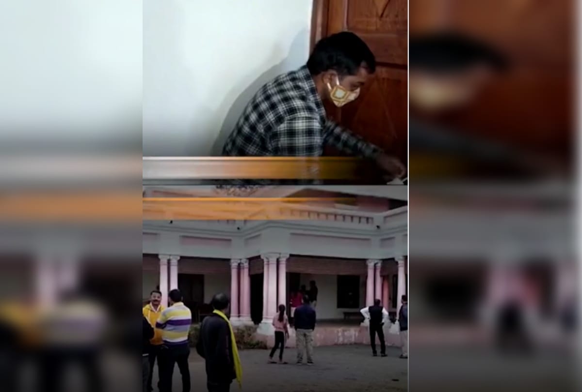 Chhattisgarh Khairagarh Royal Family Property dispute administration sealed Rajmahal Kamal Vilas Palace