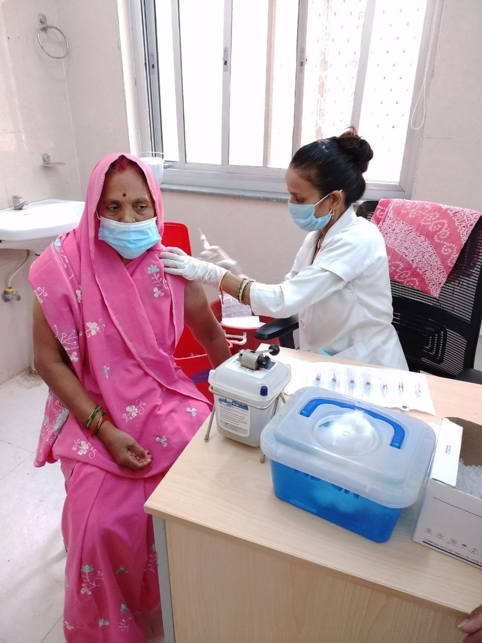 Today 2.5 lakh adolescents will be vaccinated in 32 inter colleges