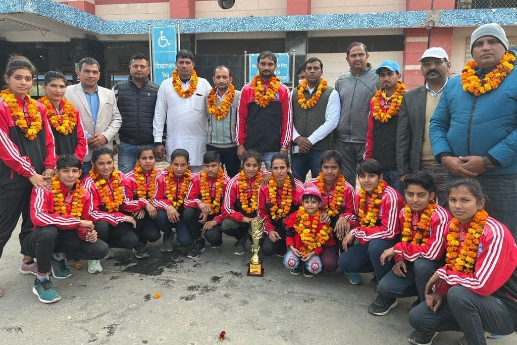 Drought ends after 54 years, women's team returned after winning bronze from Jabalpur