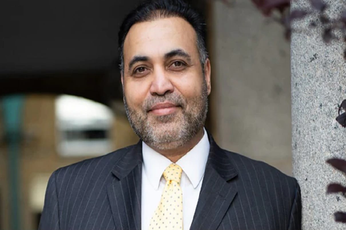 London-Based Indian Origin Amritpal Singh Maan restaurateur in uk new year honours List