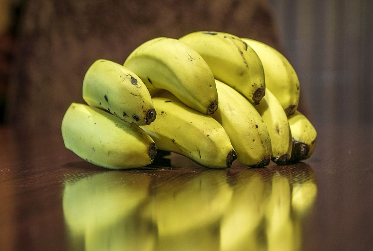 Beauty Tips make so many face packs from bananas and use like this