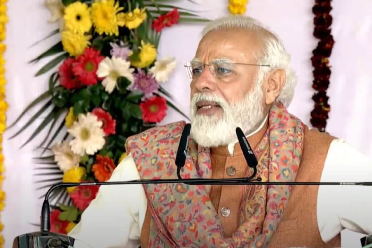 Prime Minister Narendra Modi had a special interaction with the players in the program of the Sports University in Meerut
