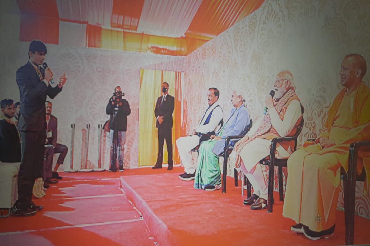 Prime Minister Narendra Modi had a special interaction with the players in the program of the Sports University in Meerut