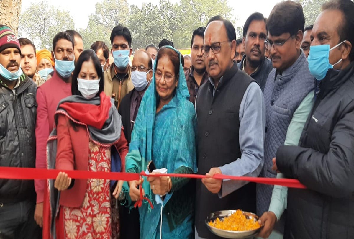 Prayagraj: 100 bed hospital ready in Bhagwatpur block, inaugurated by cabinet minister