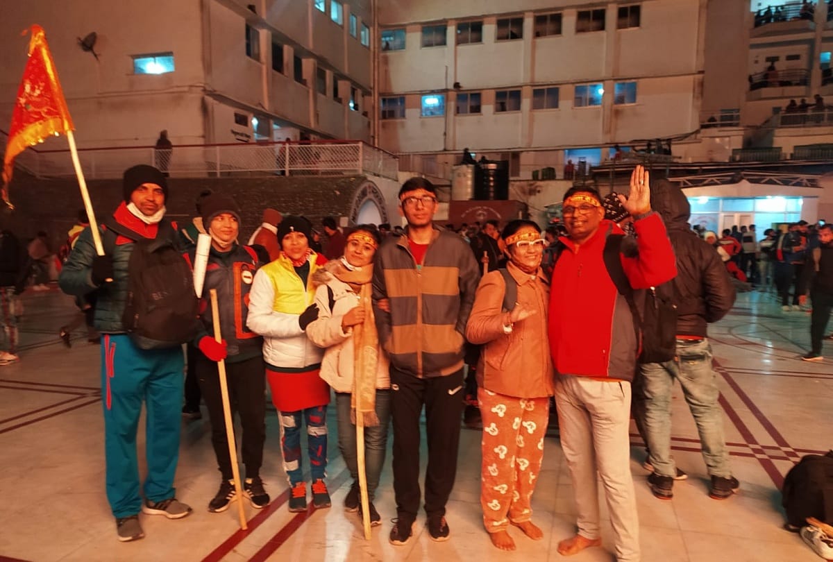 Mata Vaishno Devi Bhawan in Katra daughter got upset seeing the crowd Came out just minutes before the stampede
