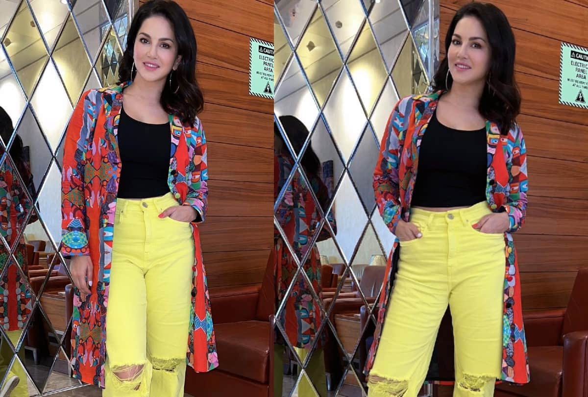 Sunny Leone Look Stylish in Crop top and Shimmery Pants Goa Night Party
