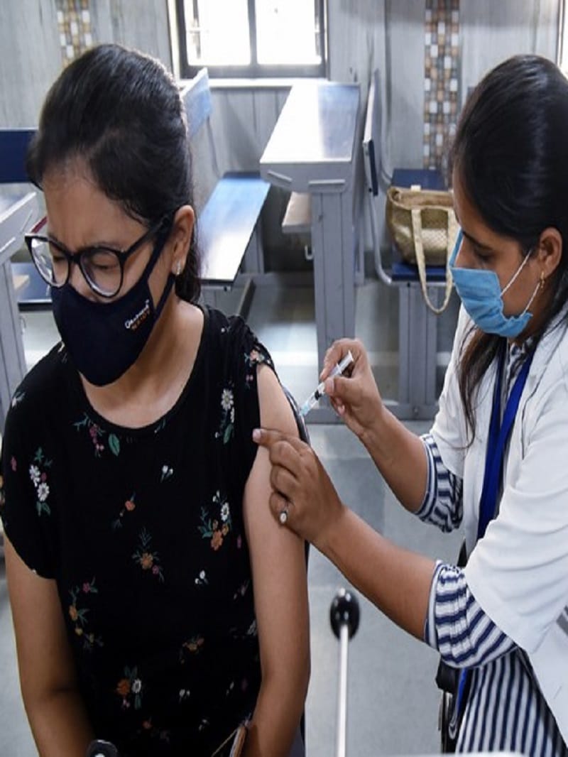 Madhya Pradesh: Kovid vaccine for 12 to 14 year old children starts from today, 30 lakh children will get the vaccine