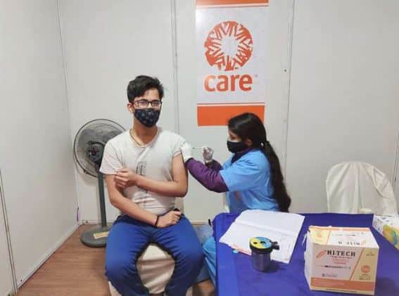 Corona Vaccination for Child age 15 to 18 years varanasi Teenagers enthusiasm high for covid vaccine see photos