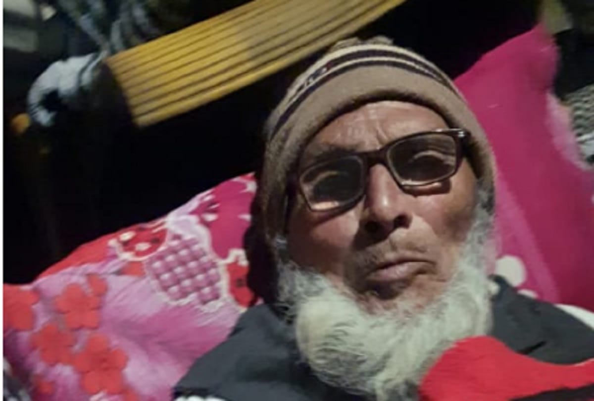 Hapur garhmukteshwar three doctors declare a man dead but found alive