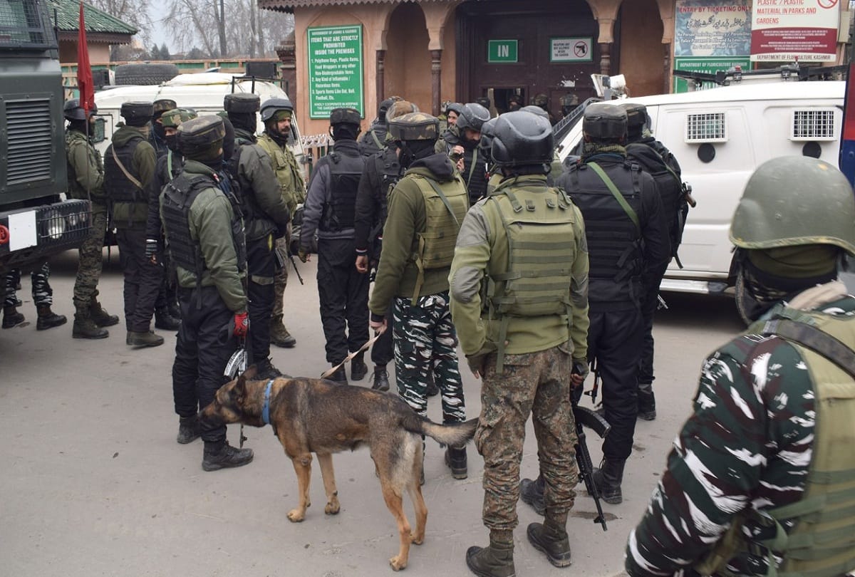 Terrorist killed in encounter Salim Parre was involved in killing of civilians and attacks on security forces 