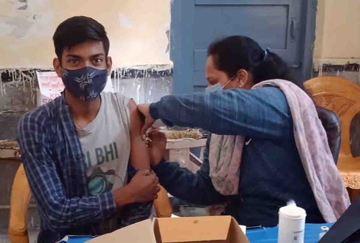 Vaccination: 43 percent of  girls and boys got vaccinated on the first day