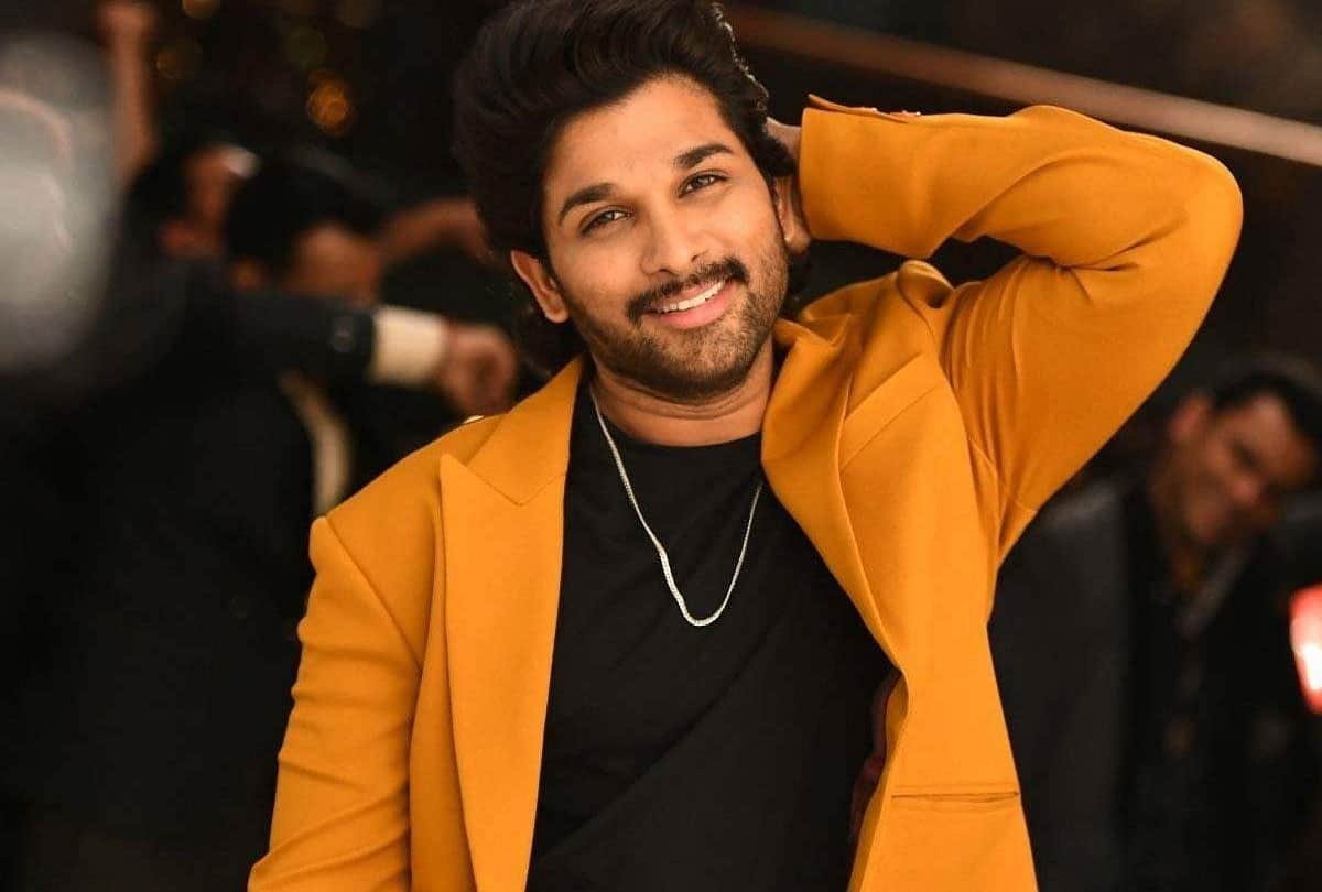 Pushpa Actor Allu Arjun Trolled for his behaviour as he was spotted in Mumbai with his family