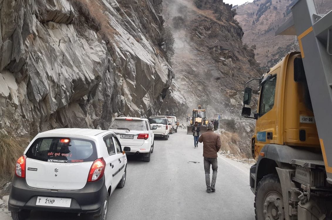 Blasting was done without permission, traffic stalled for six hours on Khadamukh-Holi Road