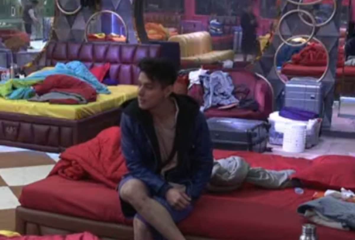 Bigg Boss 15 Abhijeet Bichukale calls Devoleena Bhattacharjee chameli Pratik Sehajpal gets angry after hearing