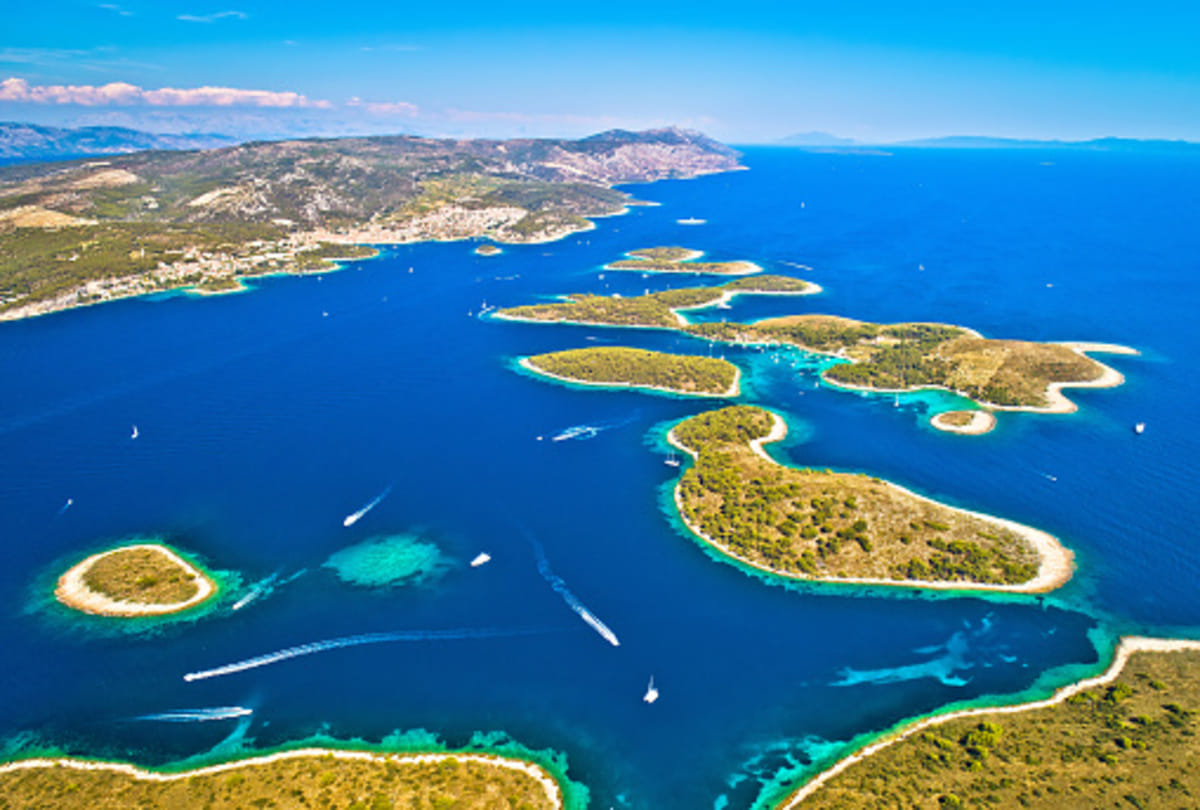 most beautiful island in the world croatian Bavljenac island looks like a fingerprint