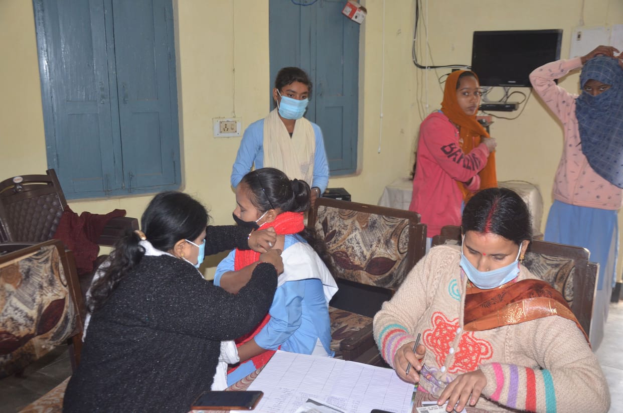 250 teenagers got corona vaccine on the first day