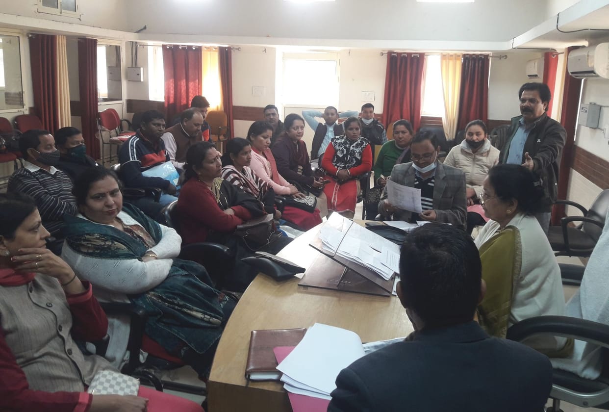 Municipal corporation put a ban on commercial tax collection