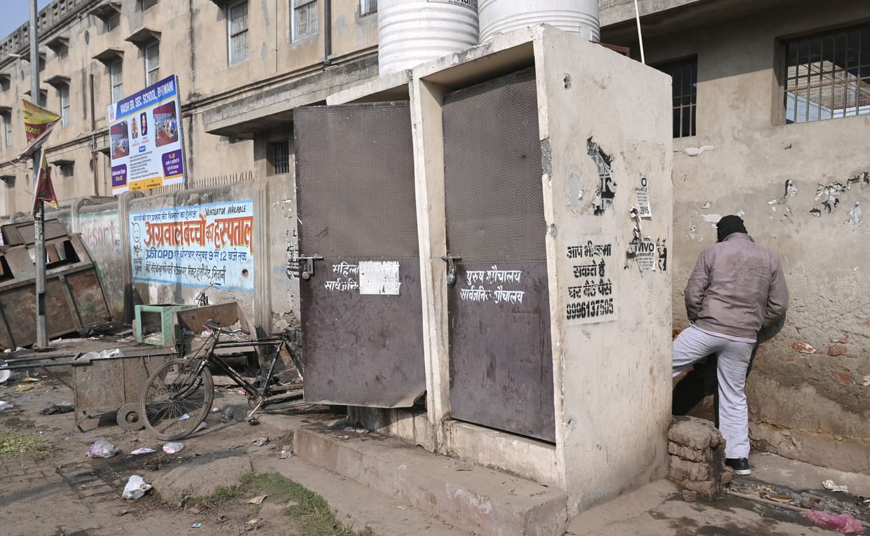 Preparations for cleaning in markets on the lines of London, toilets in bad shape