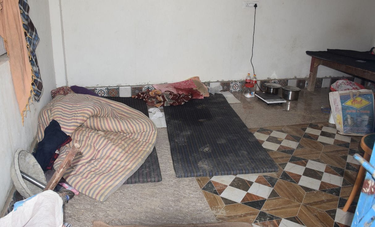 Prayagraj's youth killed with a sharp weapon, partner missing