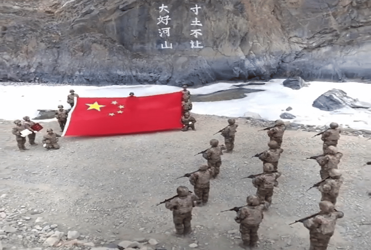 India-China dispute: China hoists flag over Galwan Valley on the occasion of New Year, video viral on social media