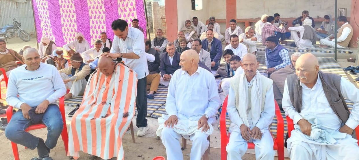 Villagers shaved for not getting an alternate route from Hisar to Talwandi Rana